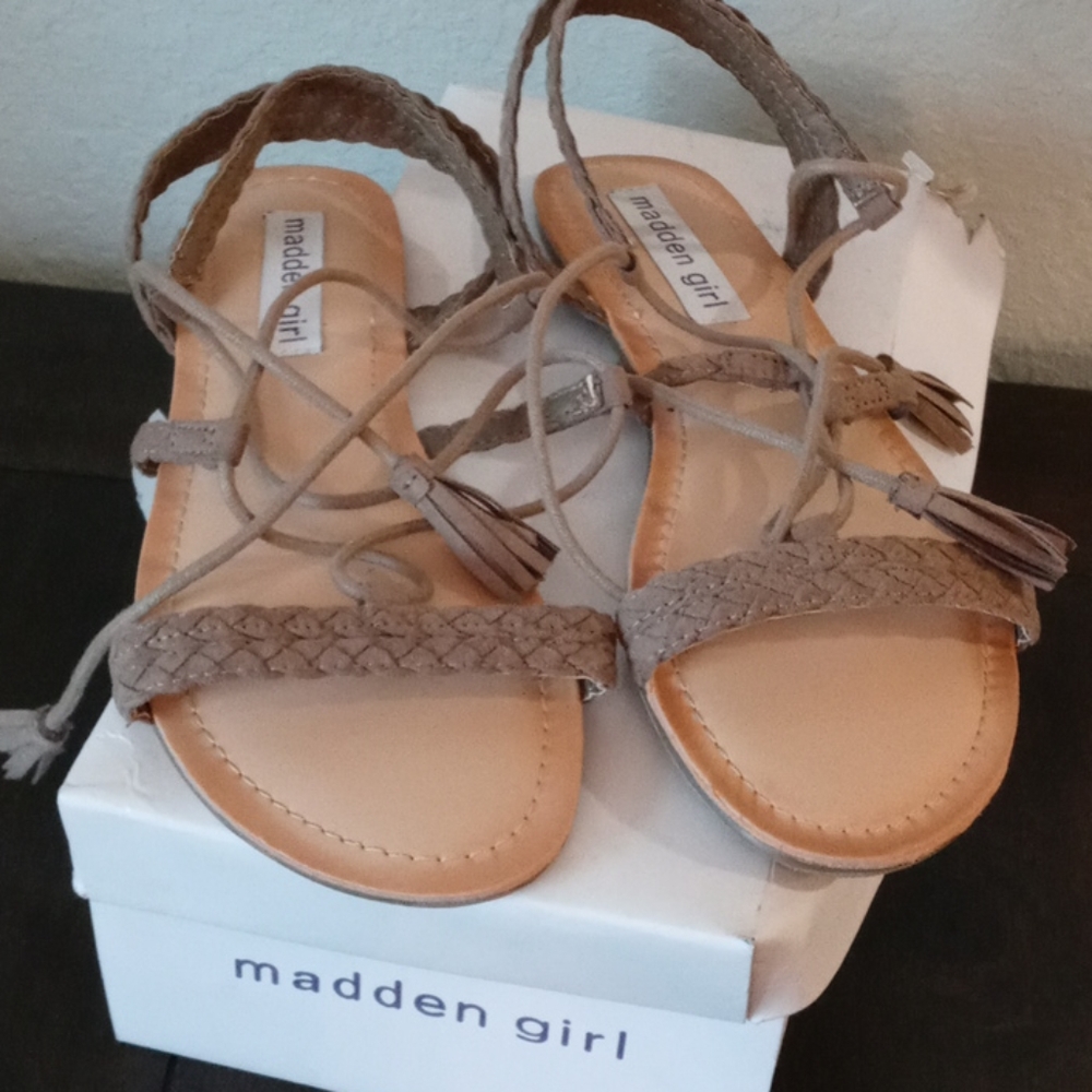 Madden girl sandals